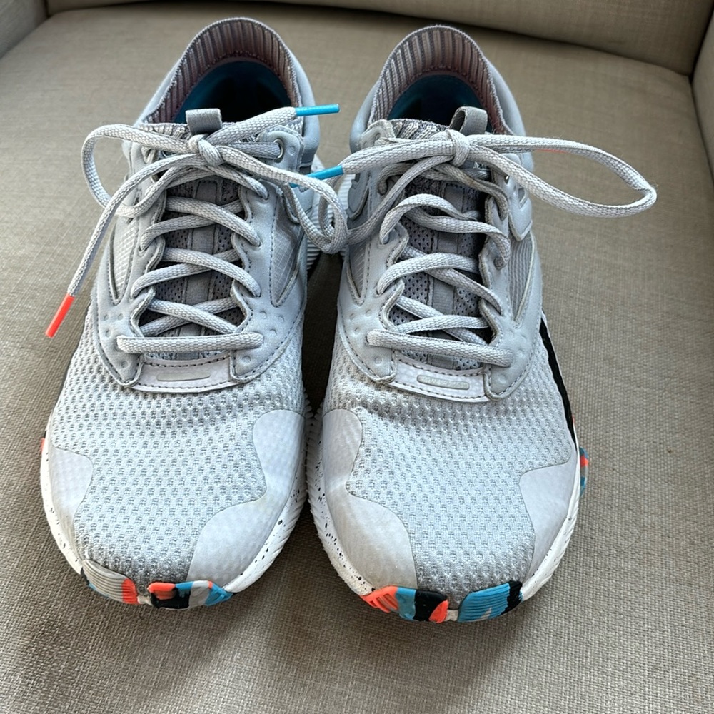 Women’s Reebok HIIT TR size 8.5